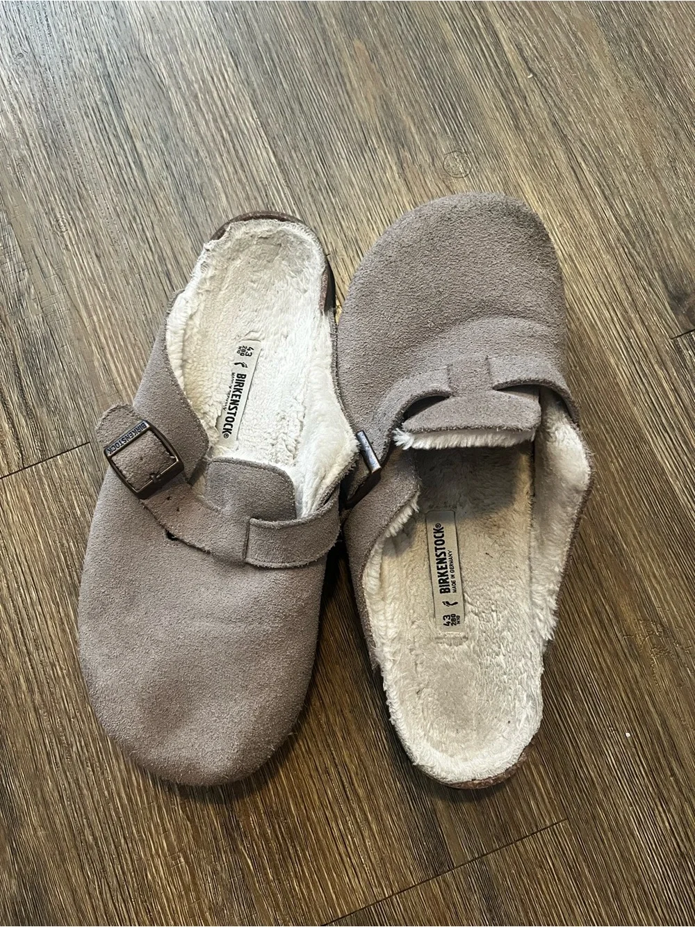 Birkenstock Shearling-Lined Suede Clogs in Taupe